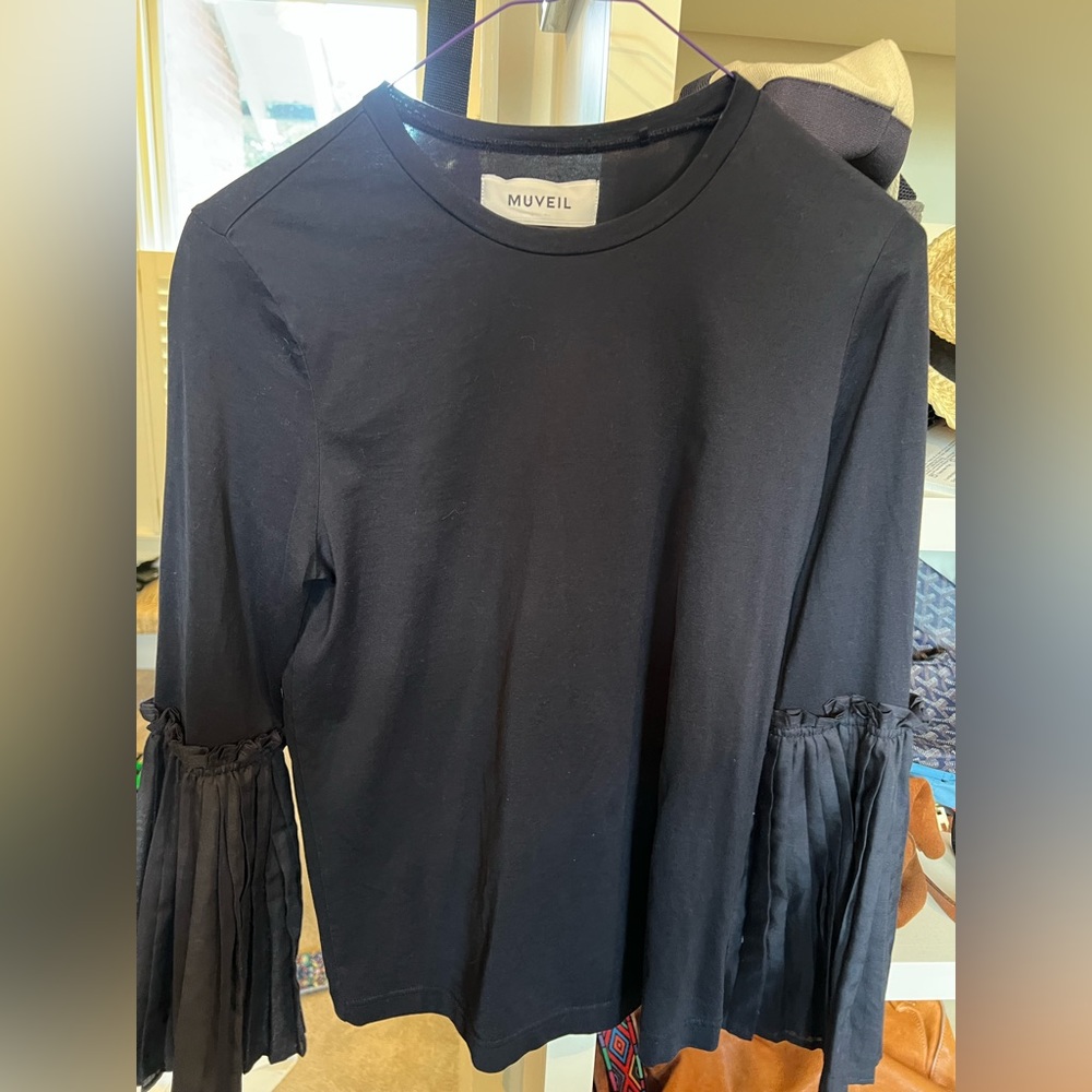 Muveil Women’s Long Pleated Sleeve Crew Neck Top Navy S